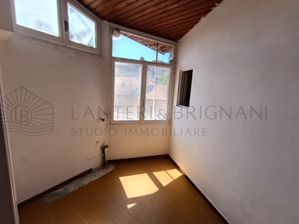 Trilocale luminoso in palazzina curata