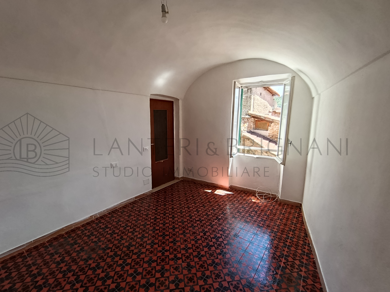 66 Trilocale luminoso in palazzina curata