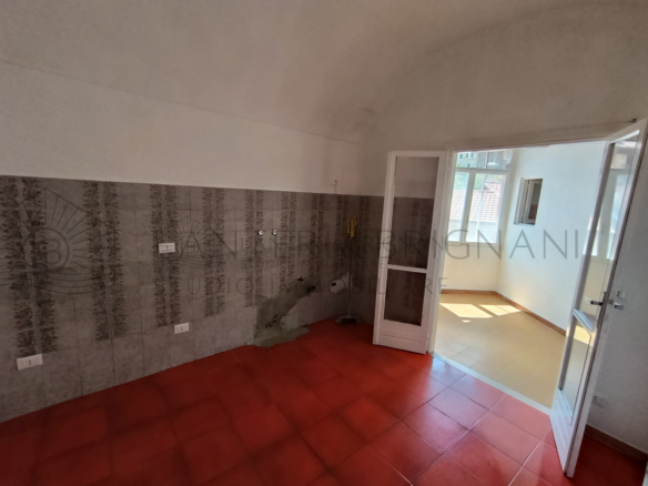Trilocale luminoso in palazzina curata