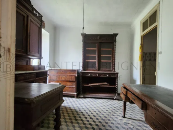 Appartamento con grande terrazza e vista aperta