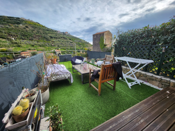 Bilocale con giardino