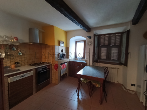 Casa indipendente nel borgo